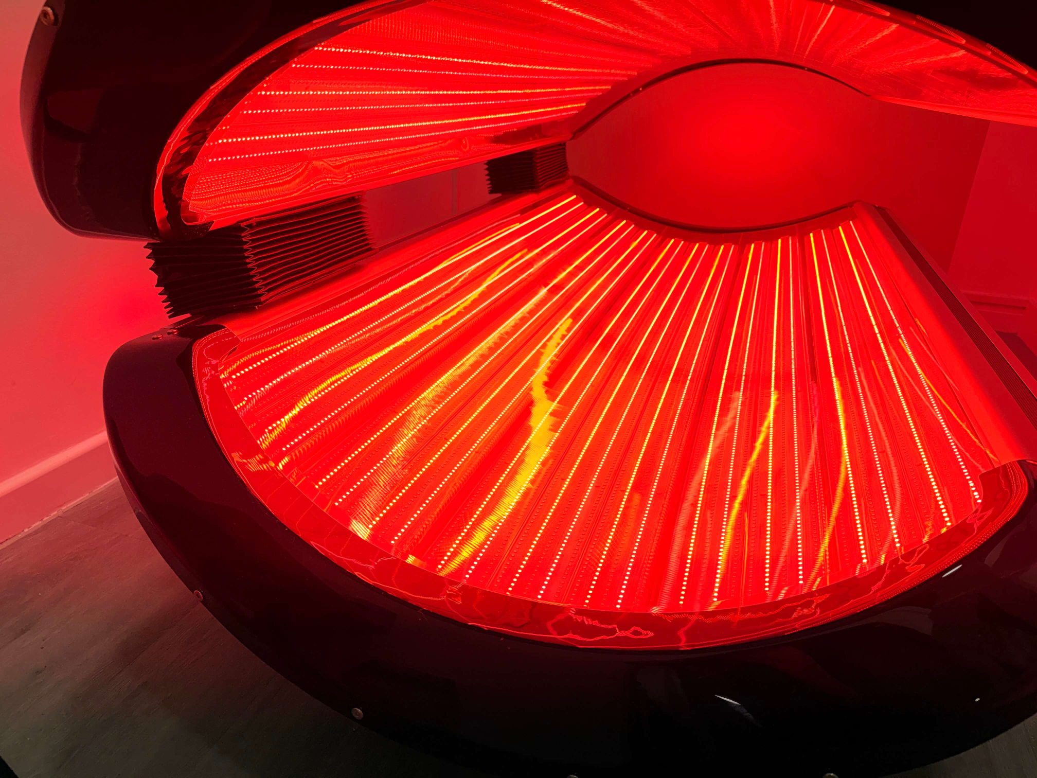 Close view of the red light therapy bed